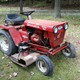 Illustration for article titled Lawn Tractorlopnik